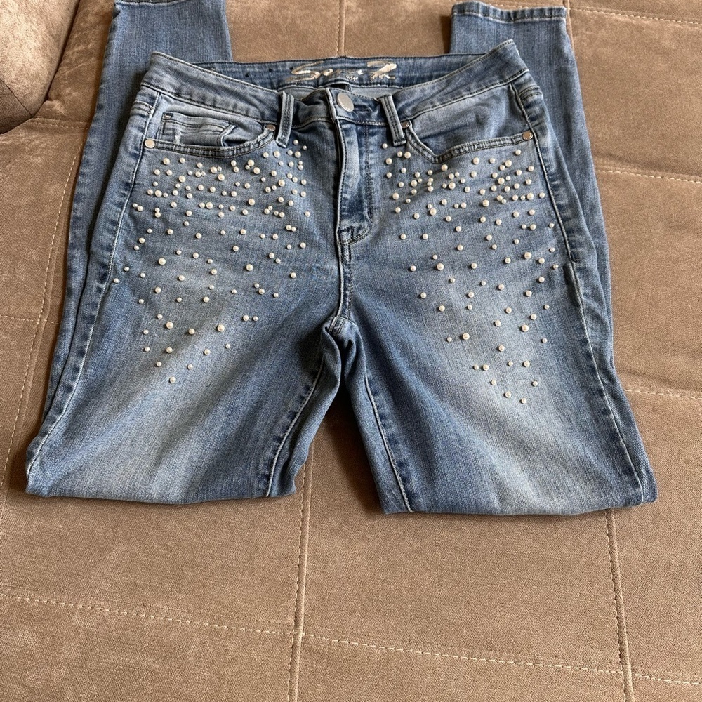 Seven7 Blue Skinny Jeans with Elegant Pearl Details